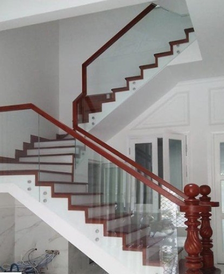 Công trình cầu thang nhôm kính tại Trảng Bàng Tây Ninh