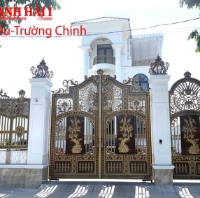 Mẫu cổng nhôm đúc - C06