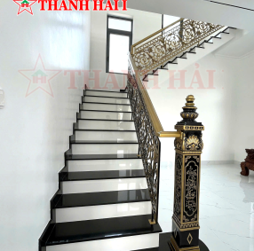 Mẫu cầu thang, lan can nhôm đúc 5