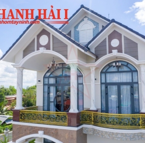 Mẫu cửa nhôm kính 5