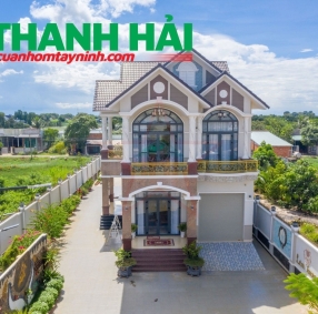 Mẫu cửa nhôm kính 13