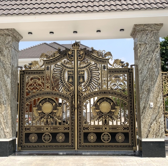 Mẫu cổng nhôm đúc - C30