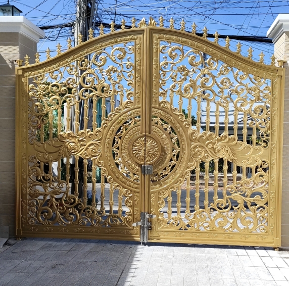 Mẫu cổng nhôm đúc - C35