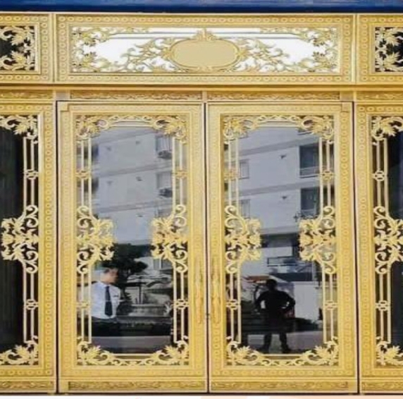 Mẫu cửa đi nhôm đúc - 2
