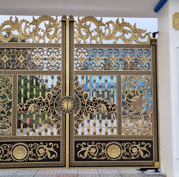 Mẫu cổng nhôm đúc - C20