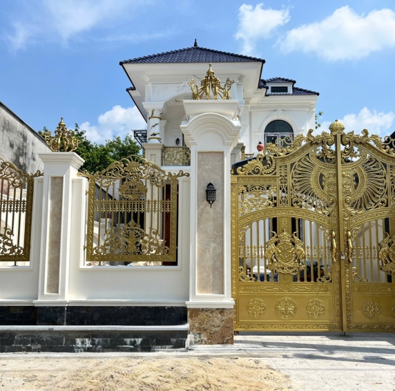 Mẫu cổng nhôm đúc - C32