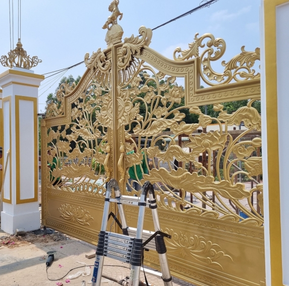 Mẫu cổng nhôm đúc - C37
