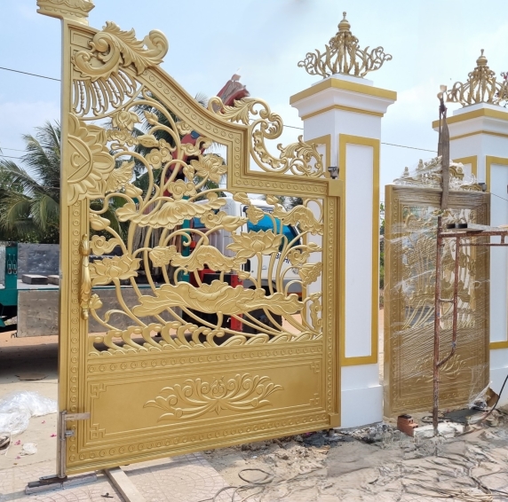 Mẫu cổng nhôm đúc - C37
