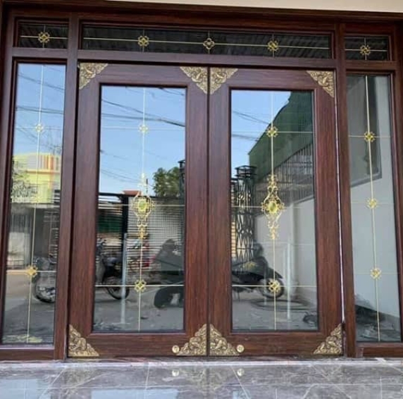 Mẫu nhôm kính hệ thủy lực - 02