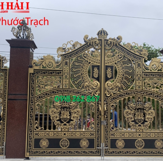 Mẫu cổng rào nhôm đúc 4